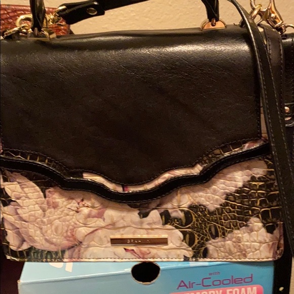 Handbag - Picture 1 of 7